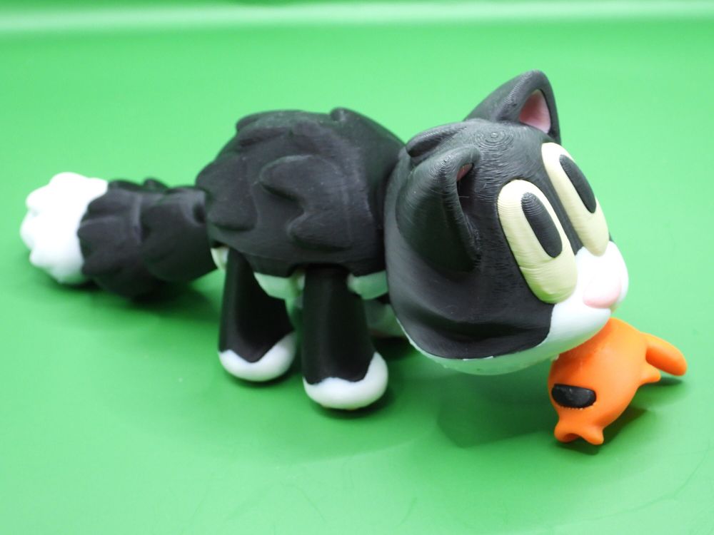 Cat Figurine: Black and White Desk Decor with Magnetic Fish